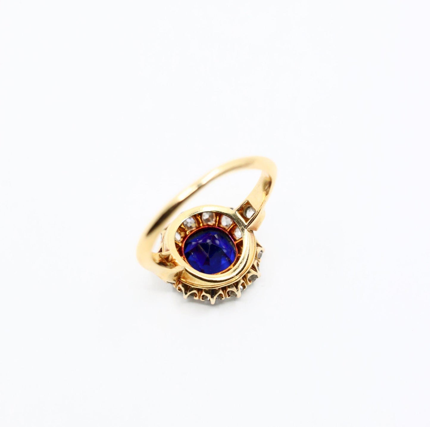 Vintage 18K Gold Diamond Sapphire Ring