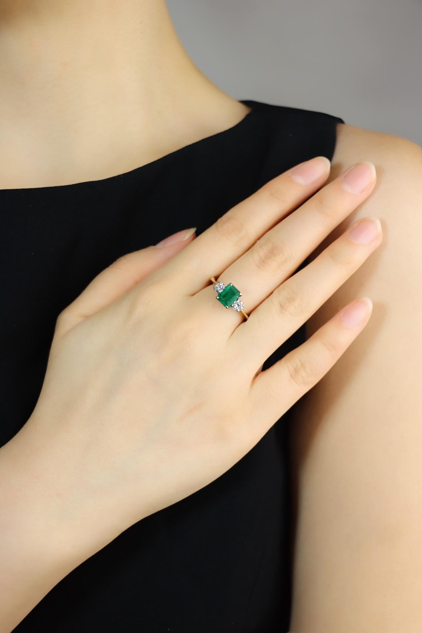 14K Gold Emerald Diamond Ring