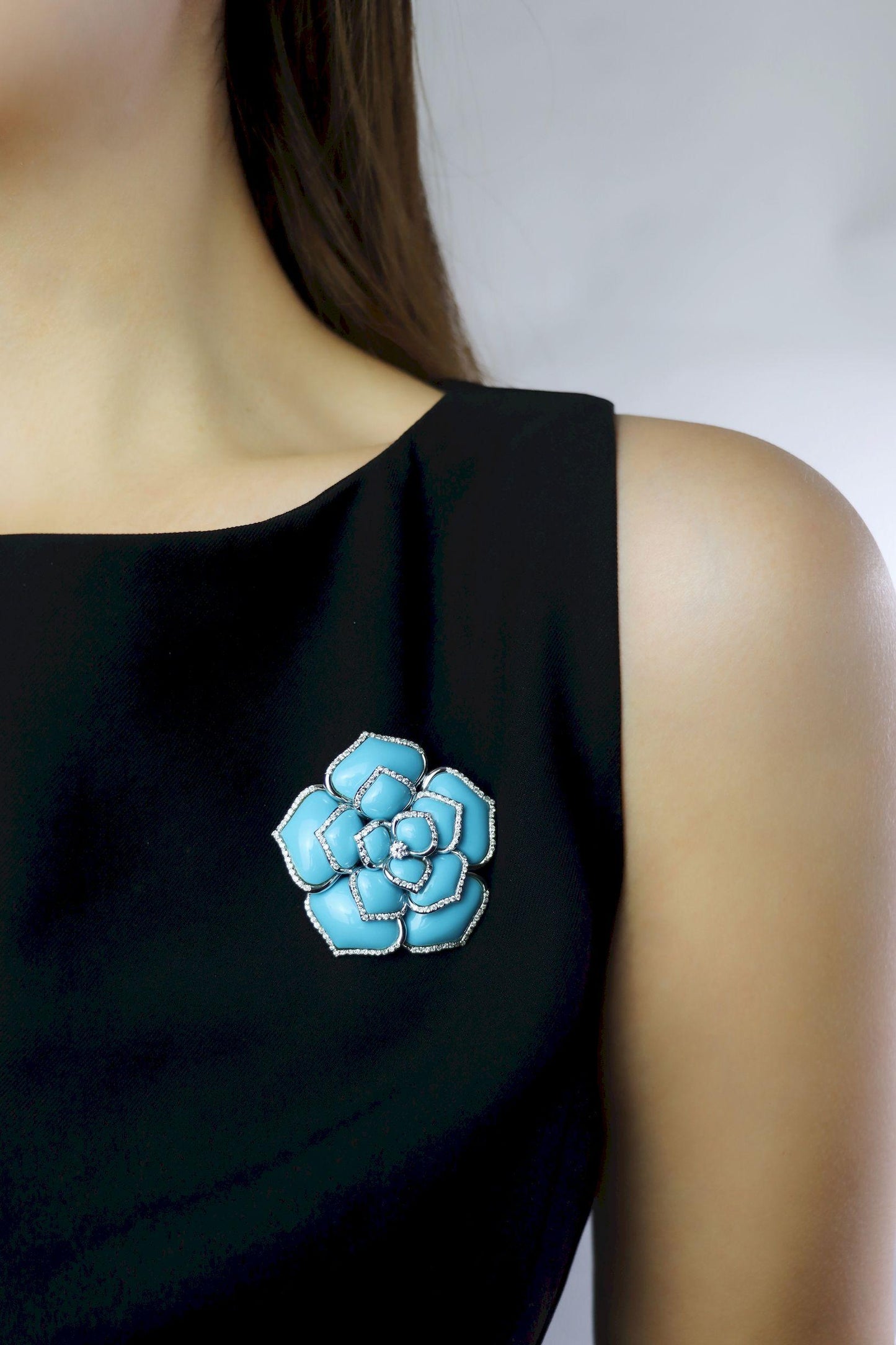 Diamond Turquoise 18K White Gold Flower Brooch