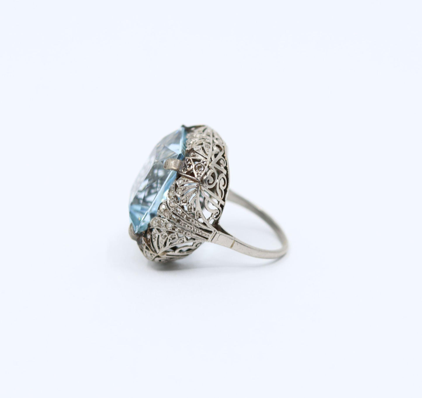 Art Deco Platinum Aquamarine Ring
