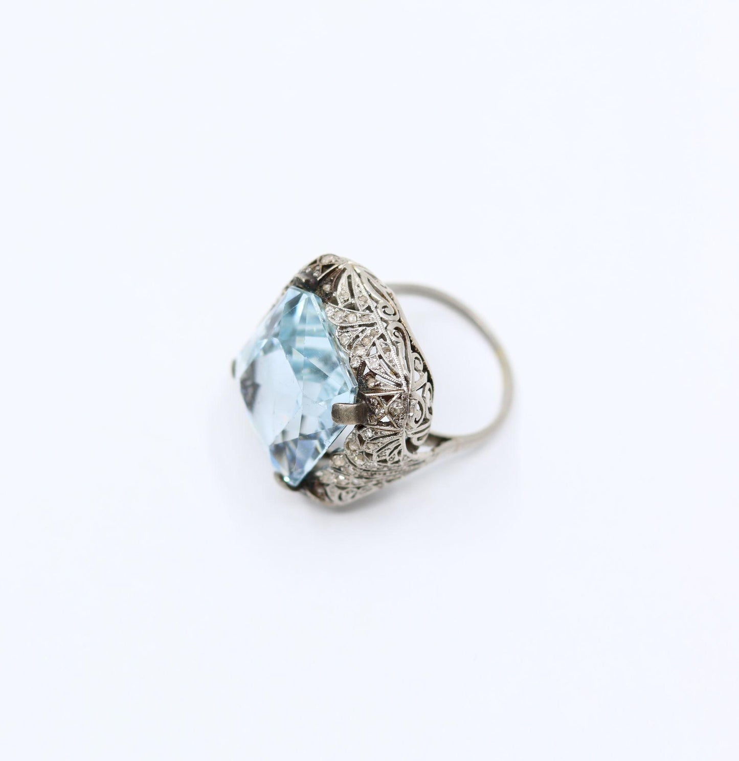 Art Deco Platinum Aquamarine Ring