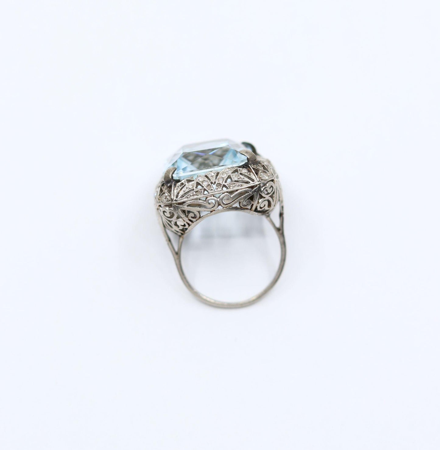 Art Deco Platinum Aquamarine Ring