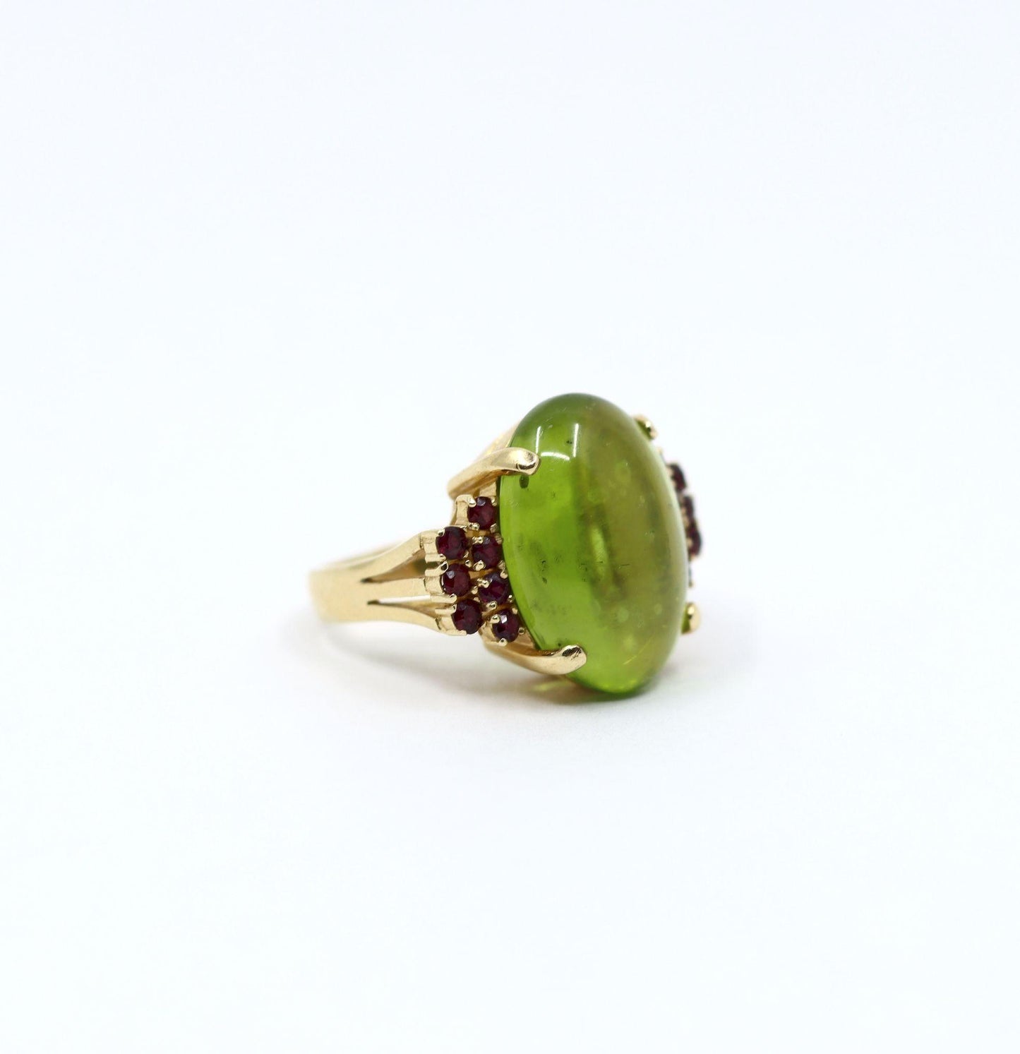 Vintage 14KT Gold Peridot Garnet Ring