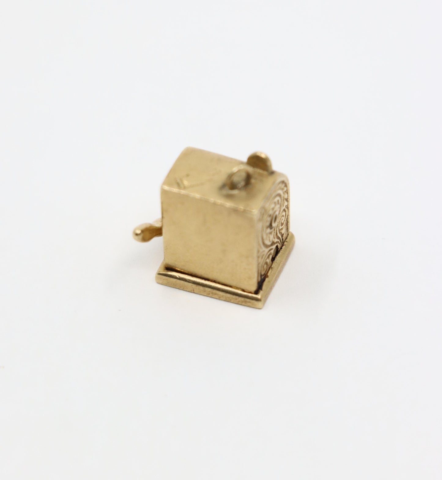 14K Gold Movable Slot Machine Charm