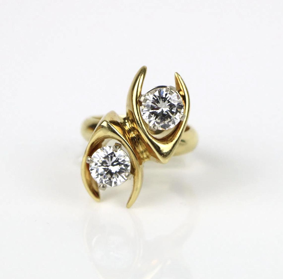 18K Gold GIA Certified Toi et Moi Diamond Ring