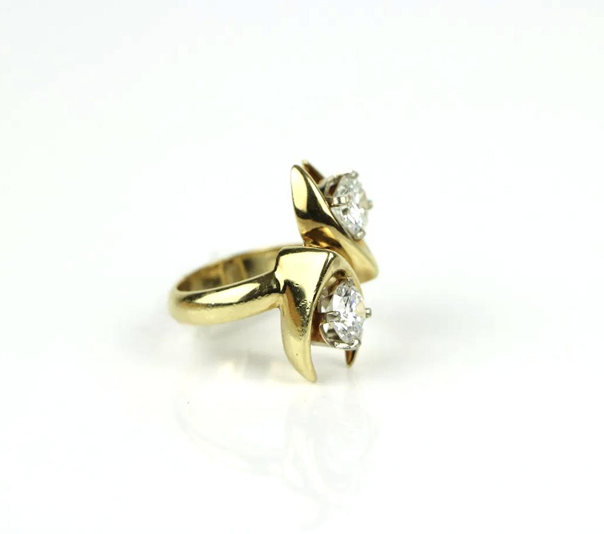 18K Gold GIA Certified Toi et Moi Diamond Ring