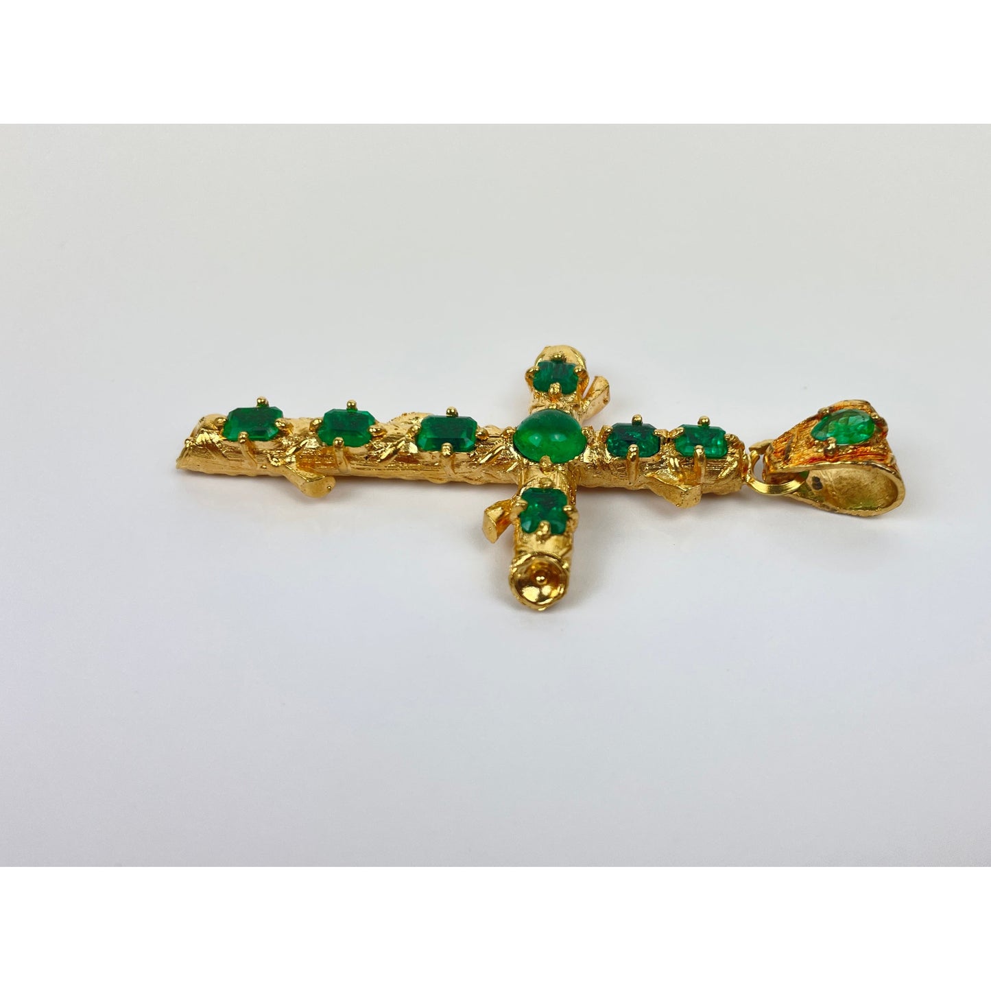 Vintage 18k Gold Emerald Cross Pendant