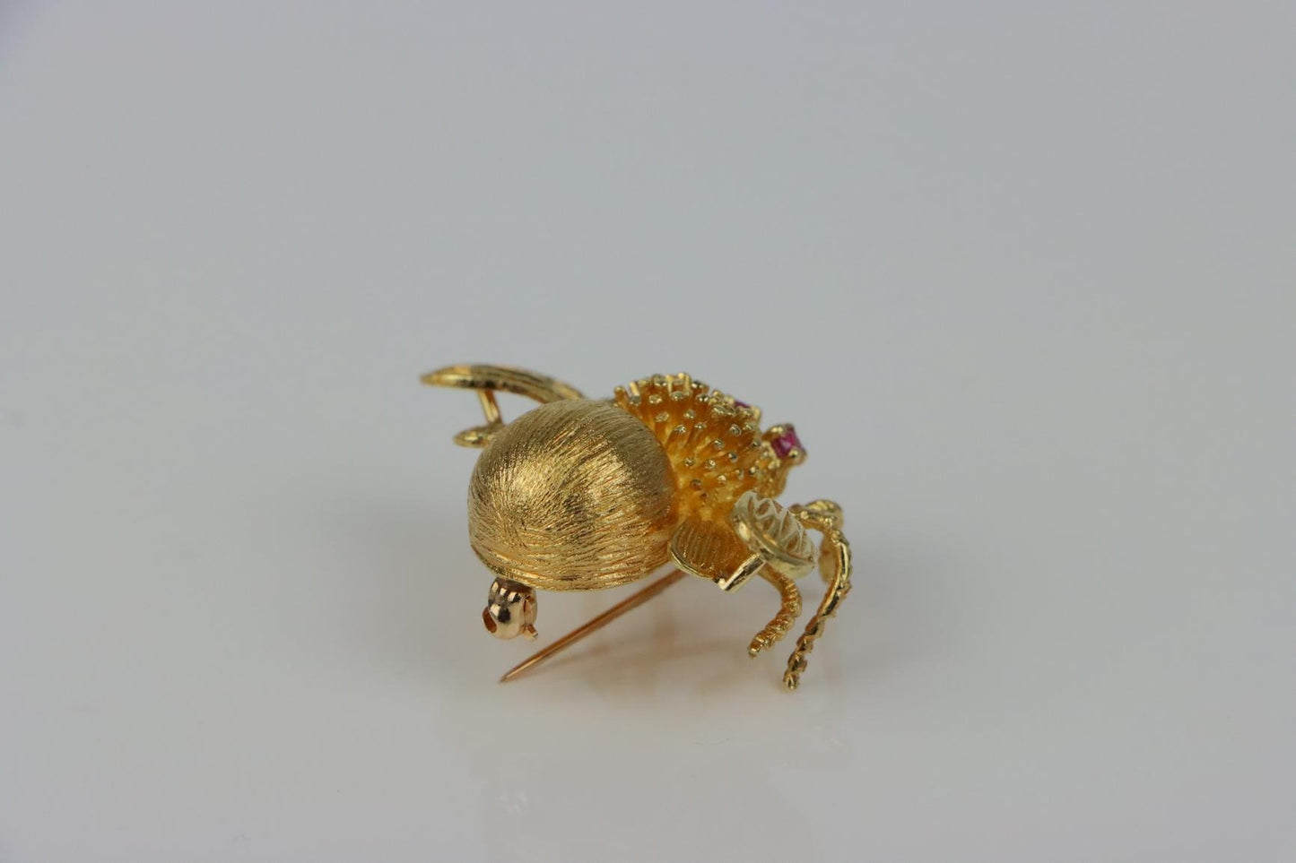 Vintage Tiffany & Co 18K Gold Ruby Bee Brooch Pin
