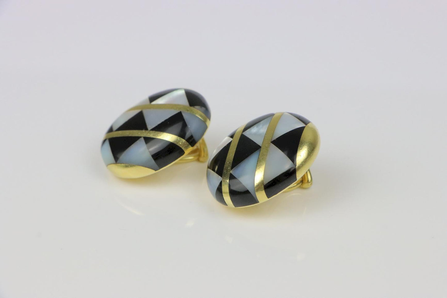 Vintage Tiffany & Co. Angela Cummings 18K Gold Earrings - Large Model