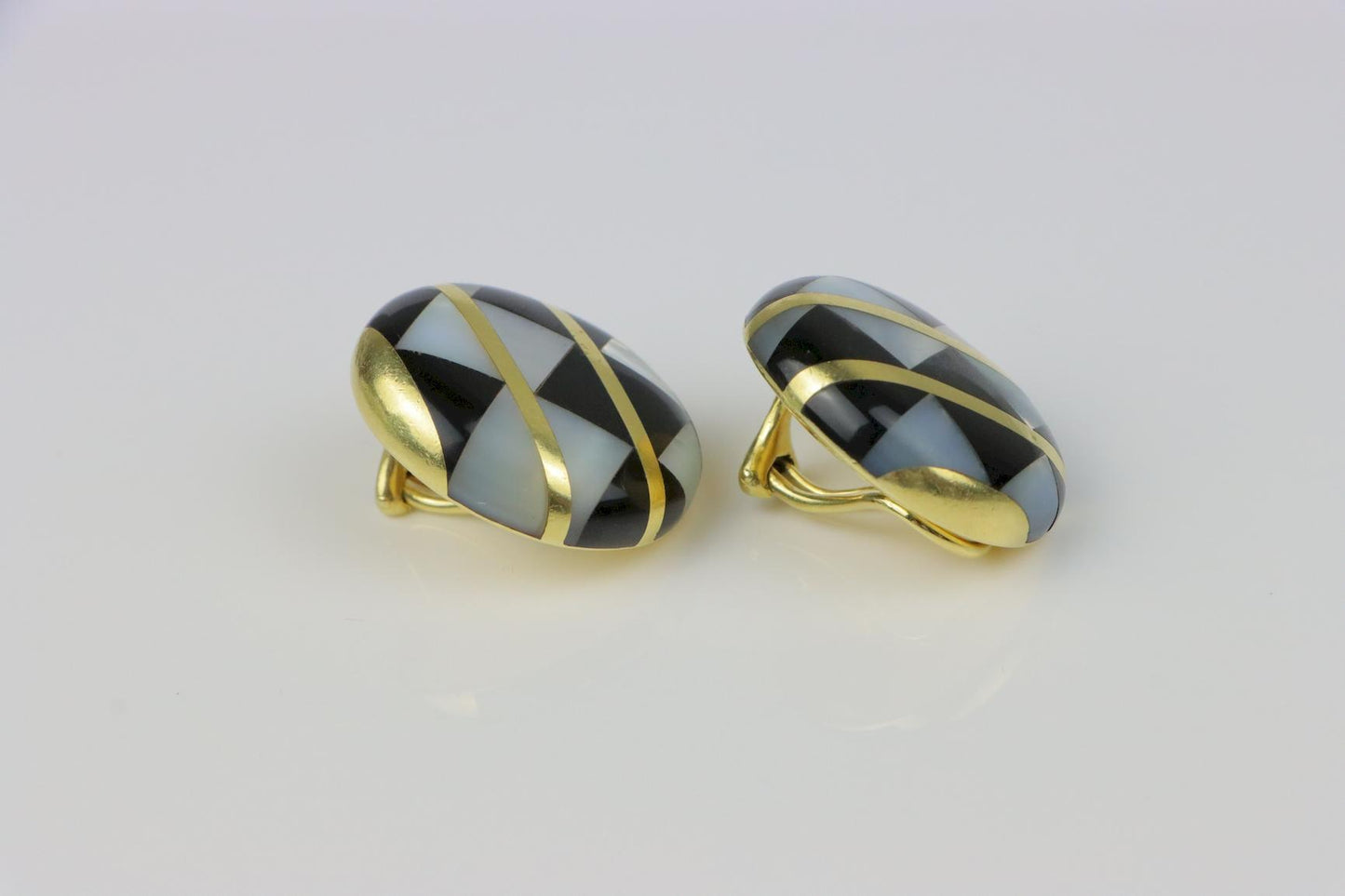 Vintage Tiffany & Co. Angela Cummings 18K Gold Earrings - Large Model