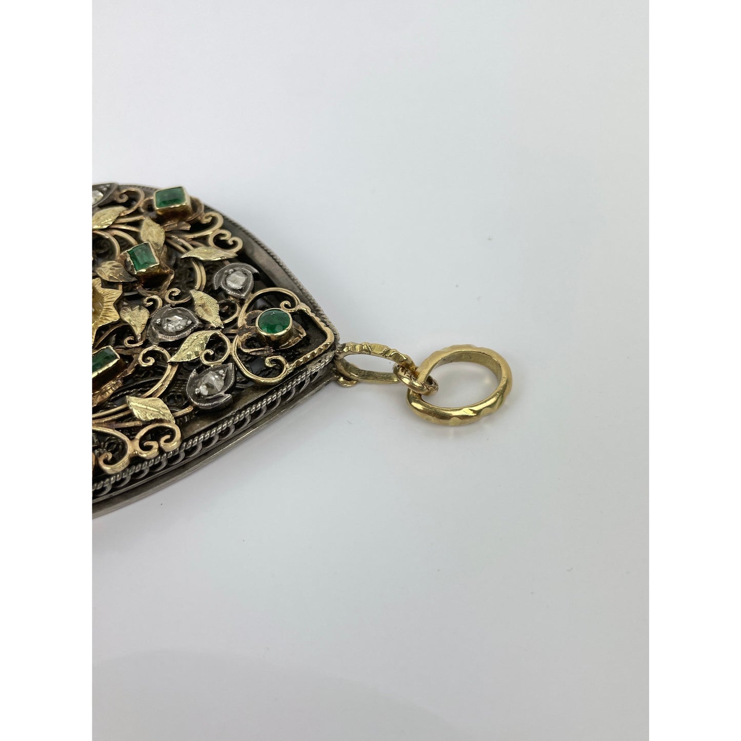 18k Gold Silver Diamond Emerald Pearl Aroma Pendant