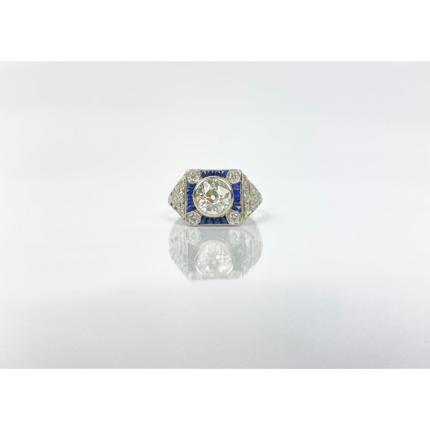 Art Deco 1.5 Carat Diamond Platinum Ring