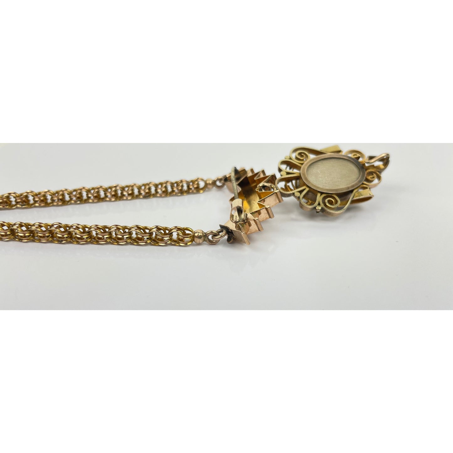 Victorian 14K Gold Cameo Necklace