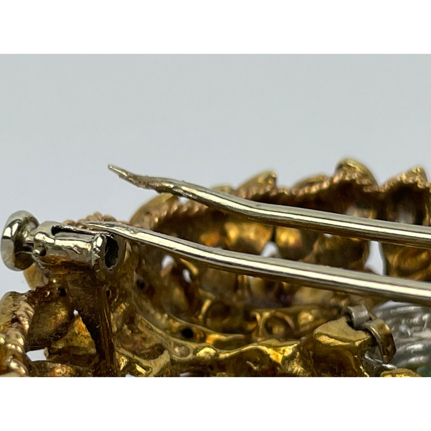 Vintage 18k Gold Emerald Diamond Ename Cat Brooch Pin
