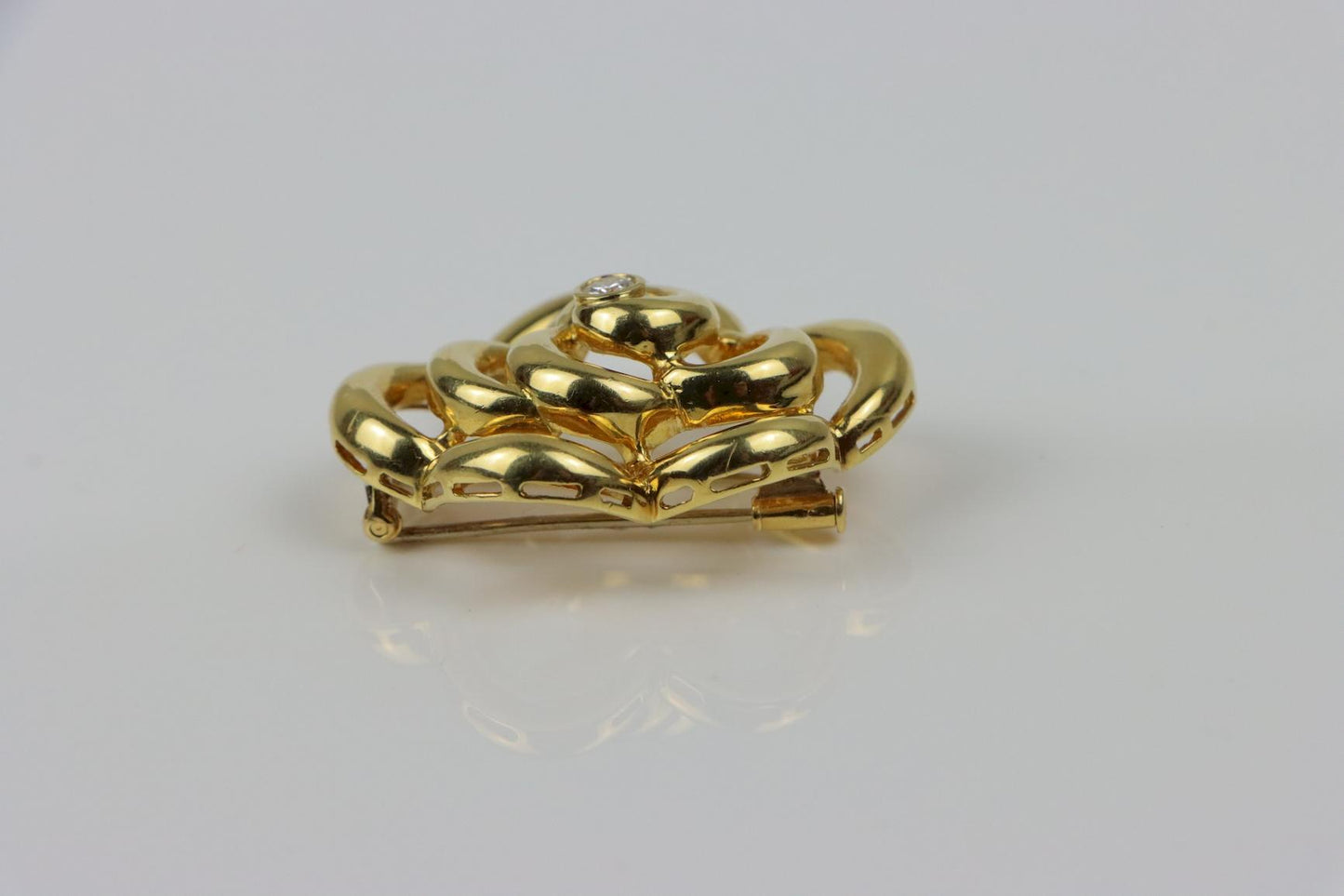Vintage Van Cleef & Arpels Diamond 18K Gold Camellia Flower Brooch Pin