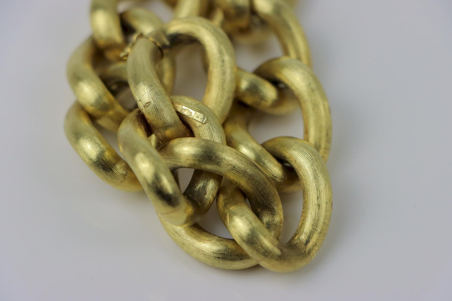 Large Vintage 14K Gold Textured Curb Link Bracelet