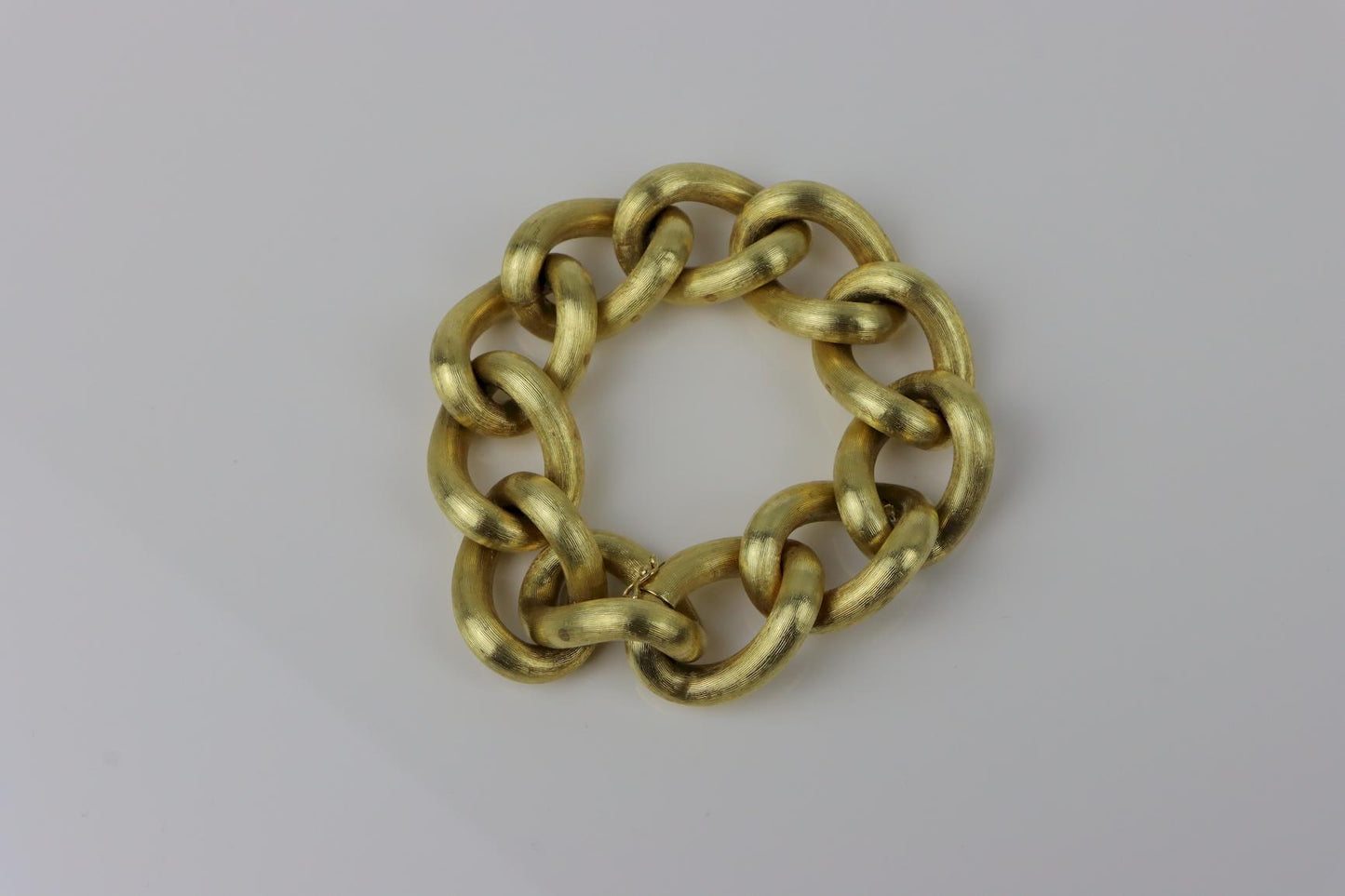 Large Vintage 14K Gold Textured Curb Link Bracelet