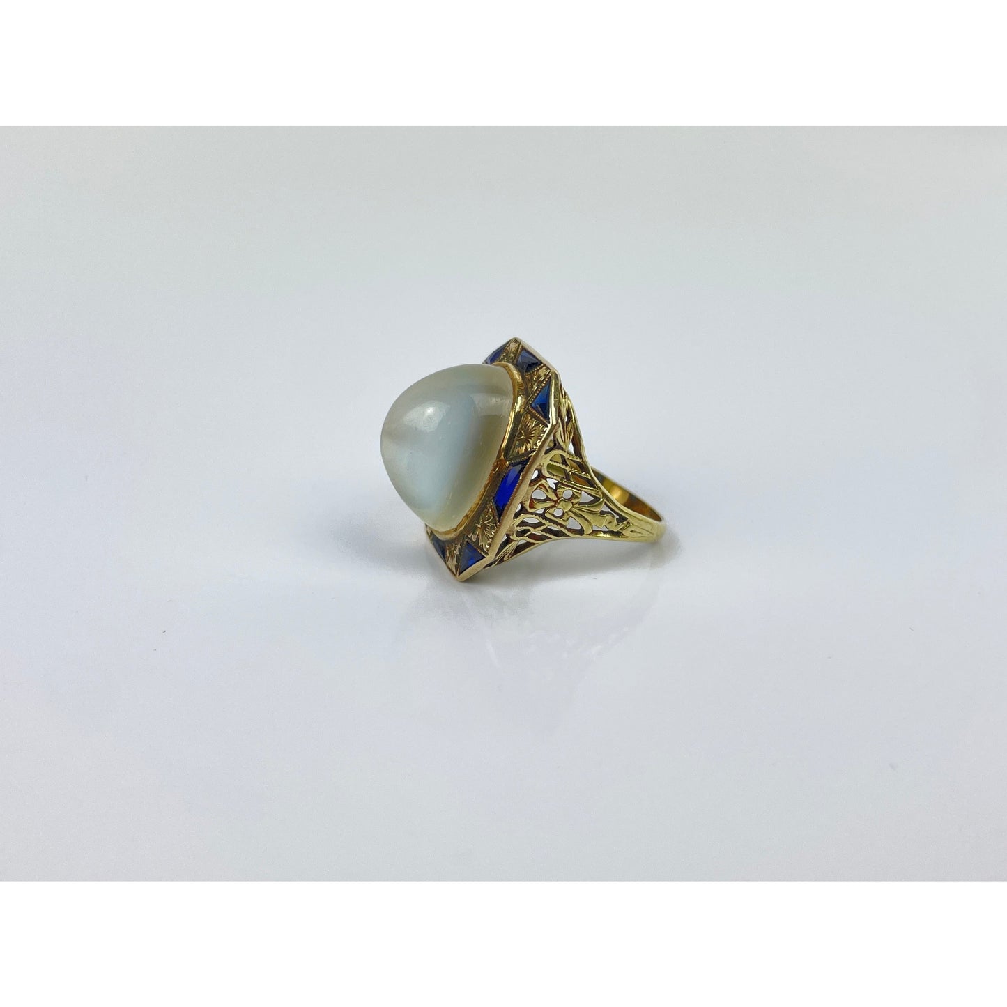 Art Deco 14k Gold Moonstone Cabochon Sapphire Ring