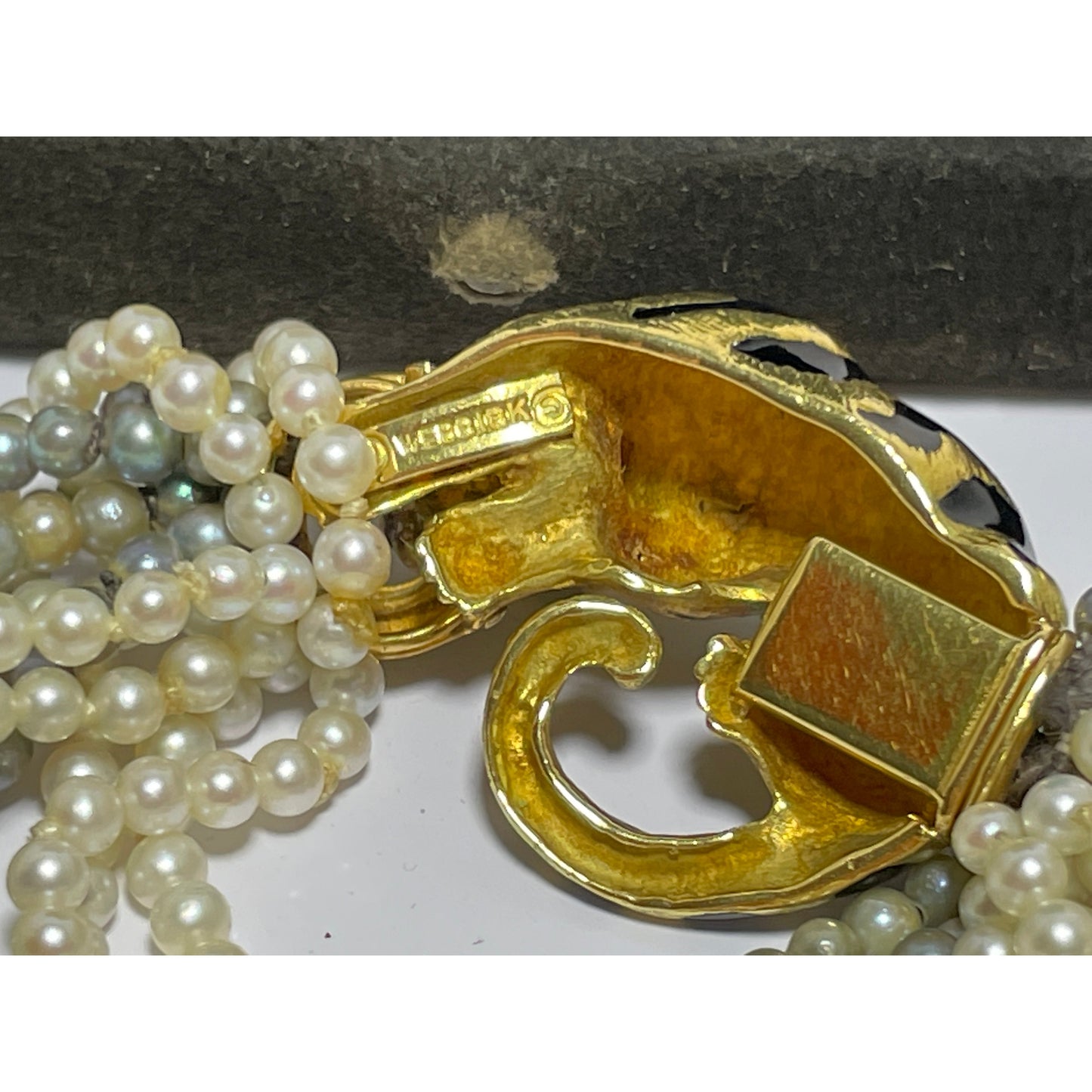 Vintage David Webb 18 kt Gold Tiger Cultured Pearl Bracelet