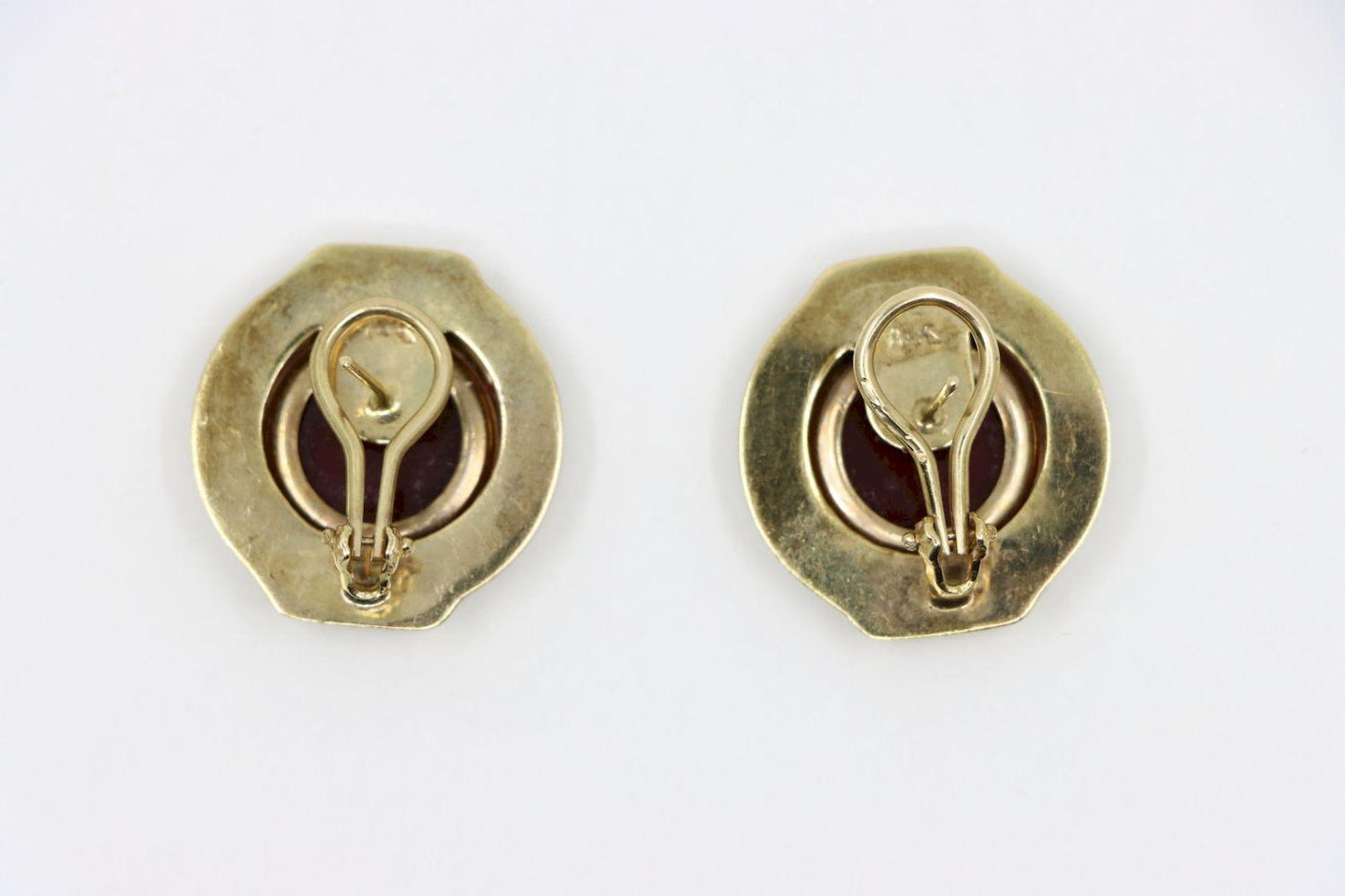 Vintage 14K Gold Agate Cameo Earrings