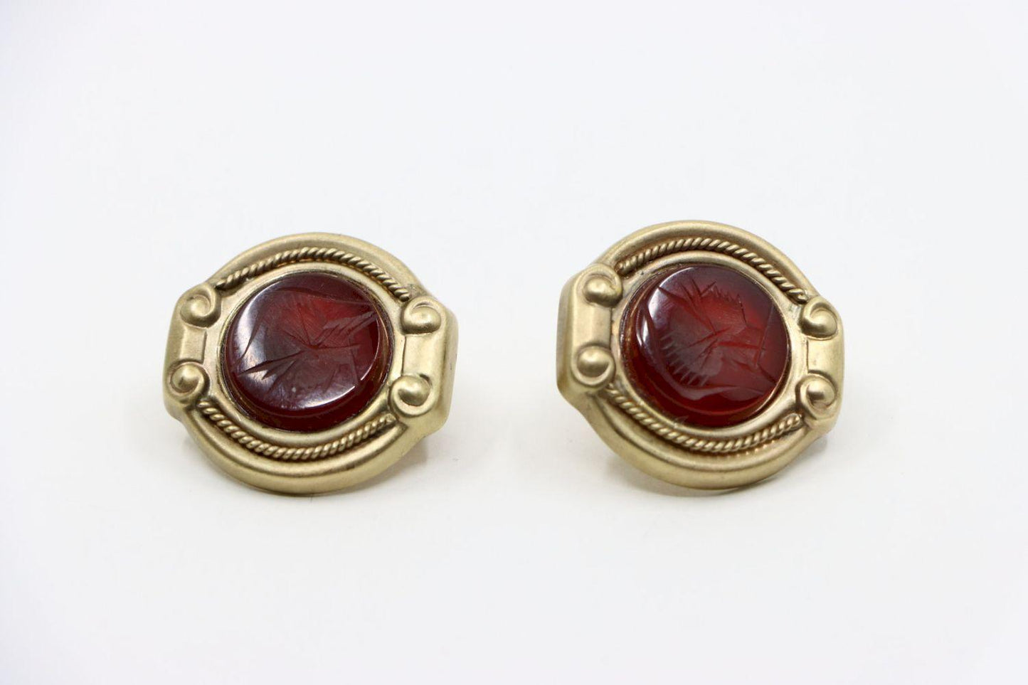 Vintage 14K Gold Agate Cameo Earrings