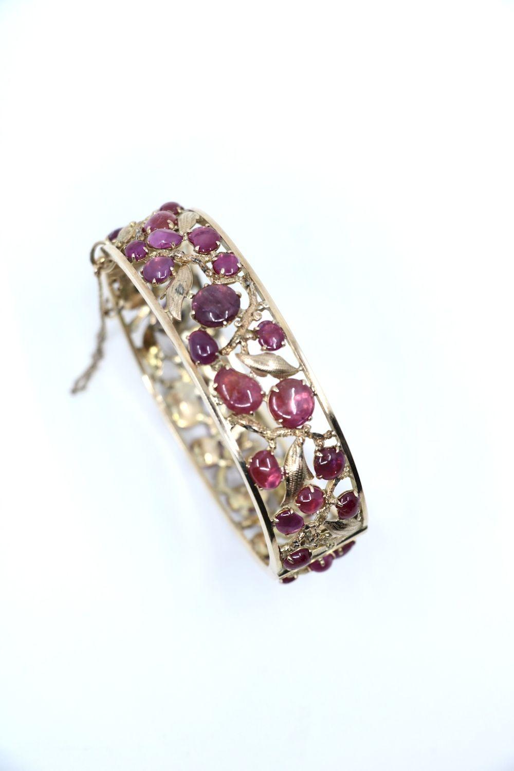 Vintage 14K Gold Gradient Pink Sapphire Leaf Cuff Bracelet