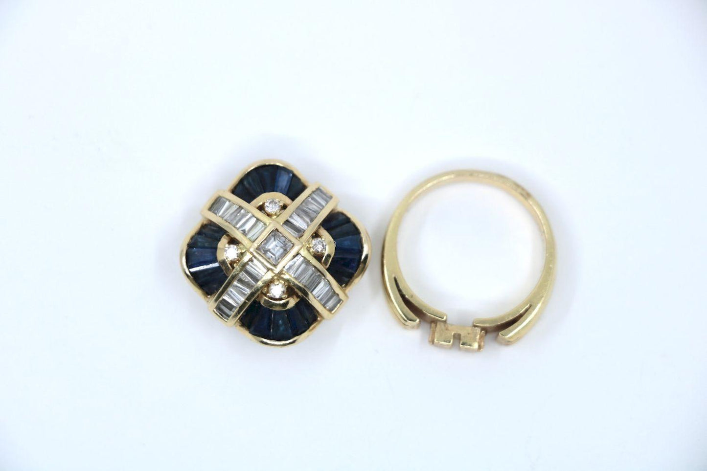 Vintage 18K Gold Diamond Blue Sapphire Ring