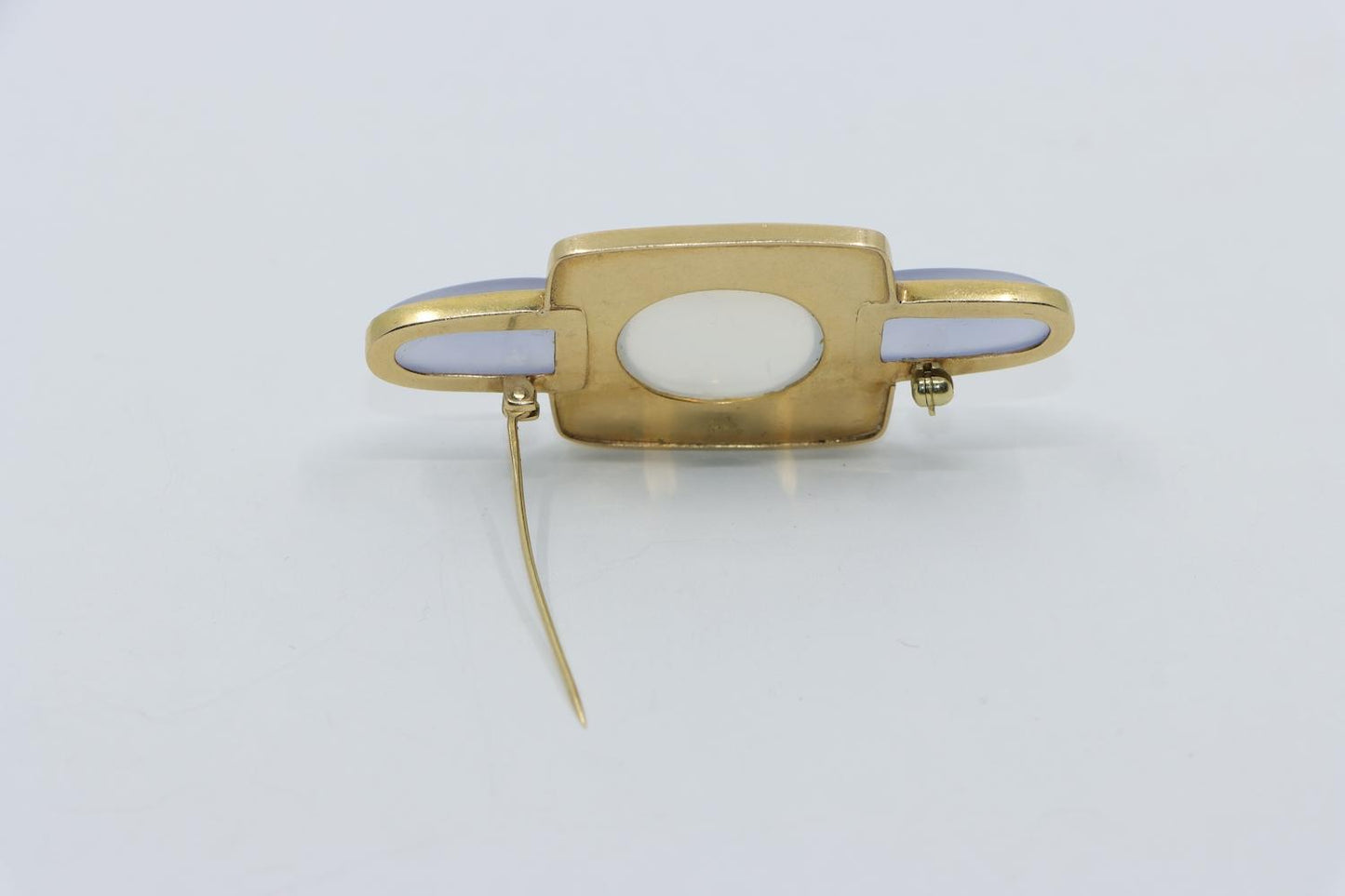 Vintage 18K Gold Moonstone Chalcedony Brooch Pin