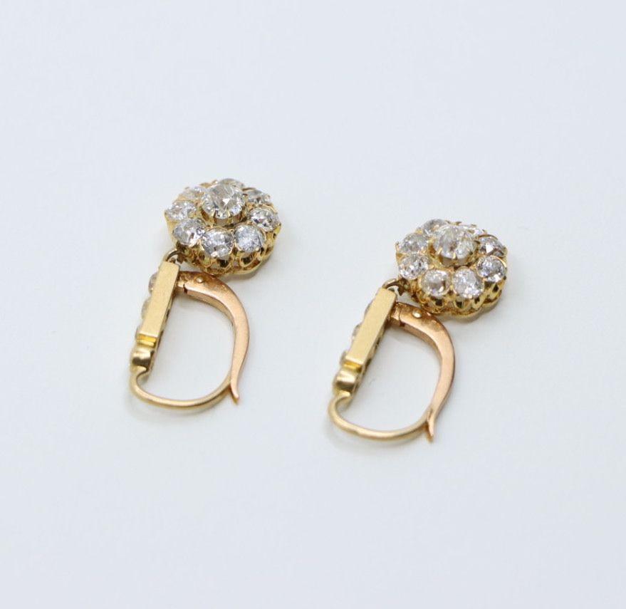 Vintage 14K Gold Diamond Flower Earrings