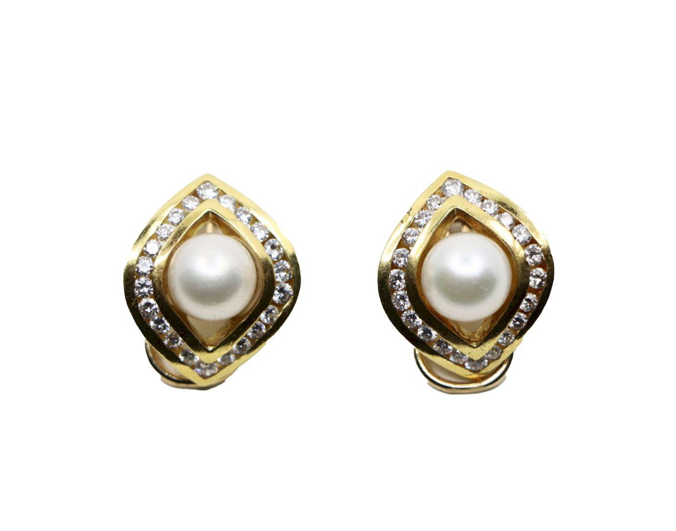 Vintage Maico 18K Gold Pearl Diamond Earrings