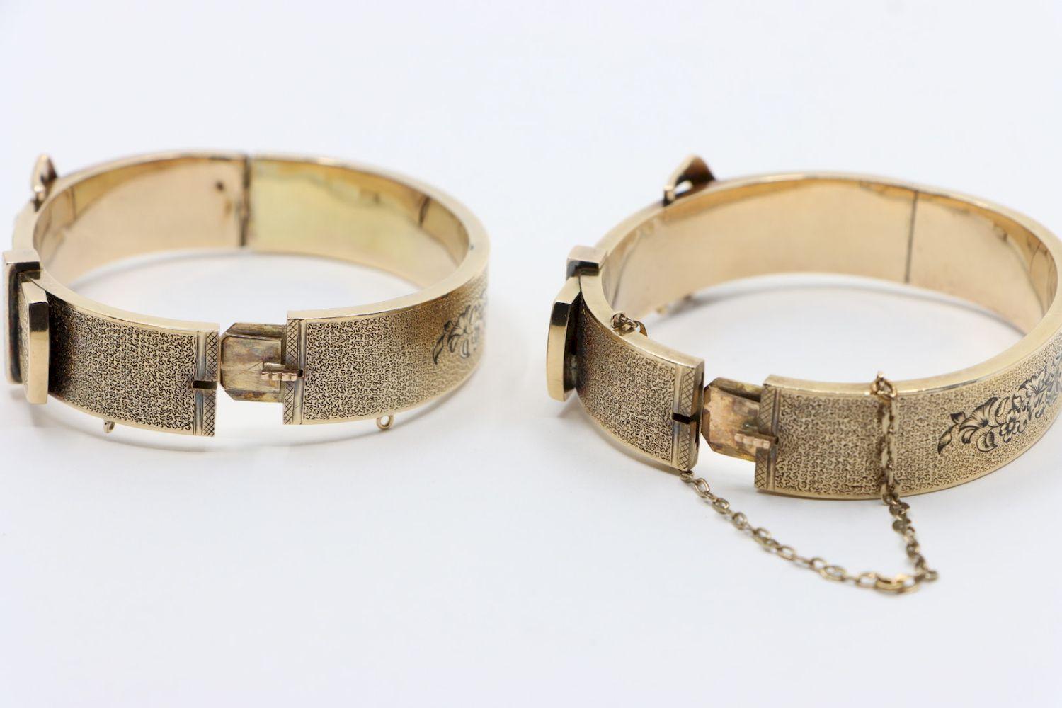 A Pair of Victorian 14K Gold Enamel Belt Bangle Bracelect