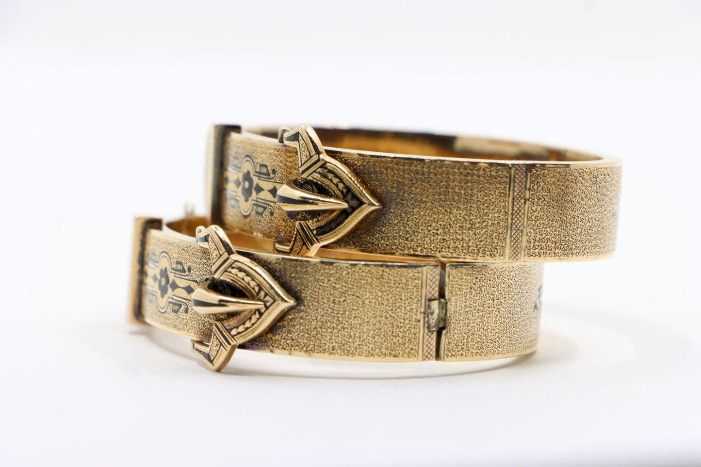 A Pair of Victorian 14K Gold Enamel Belt Bangle Bracelect