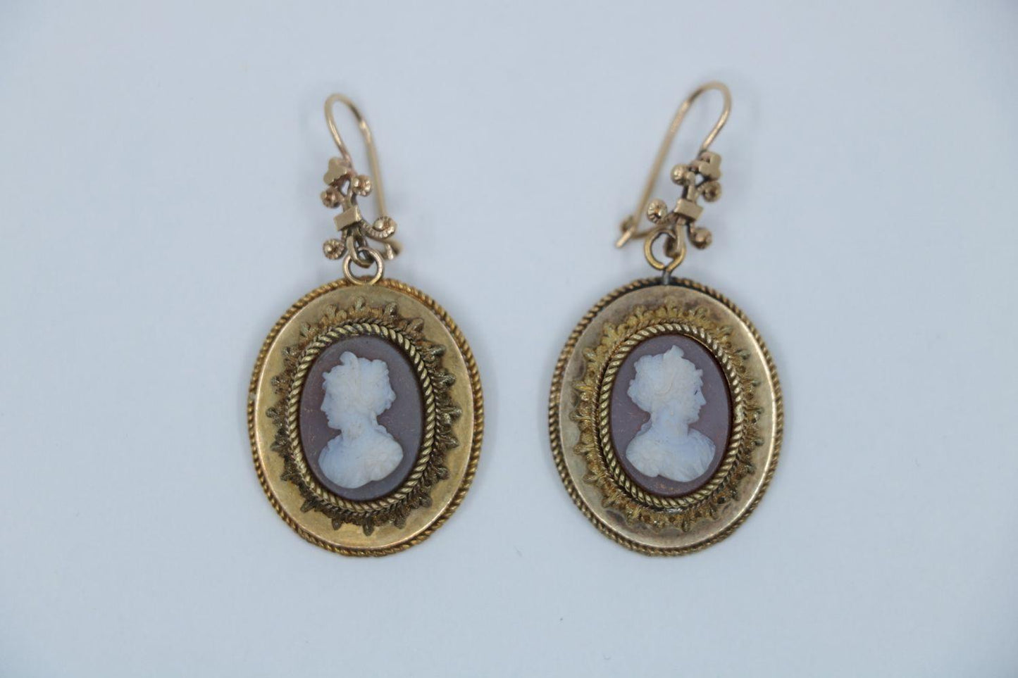 Vintage 14K Gold Cameo Earrings