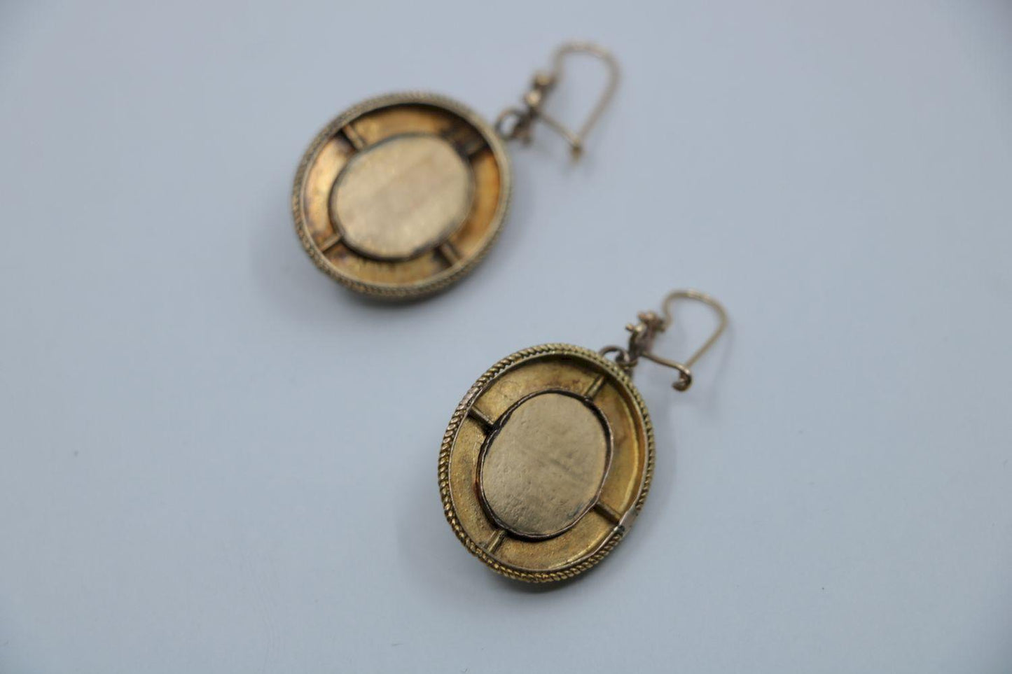 Vintage 14K Gold Cameo Earrings