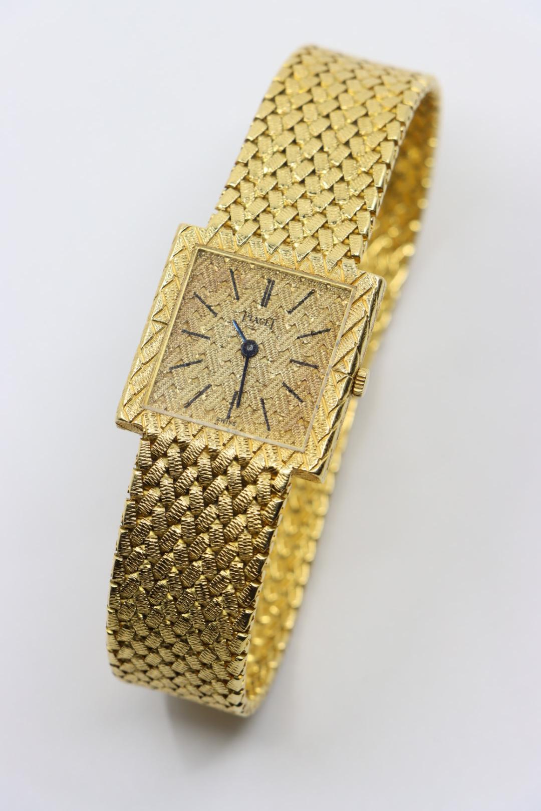 Piaget Vintage 18K Gold Unisex Watch