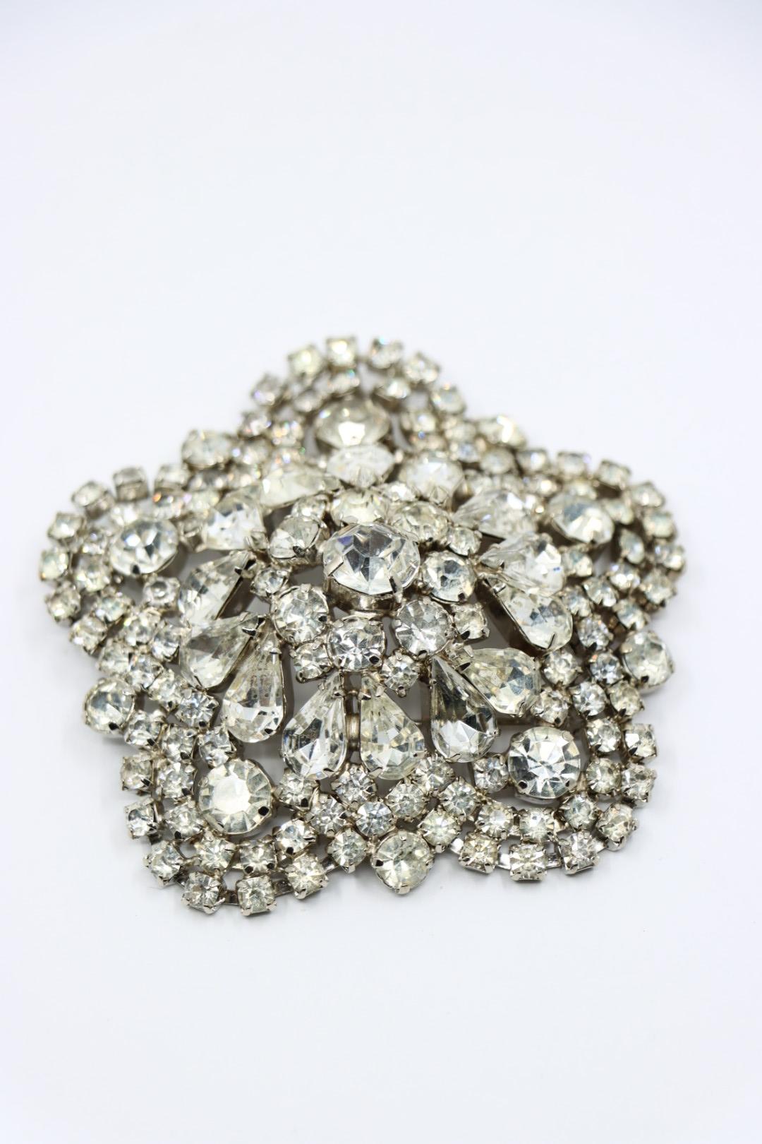 Vintage Silver Tone Rhinestone Flower Brooch Pin