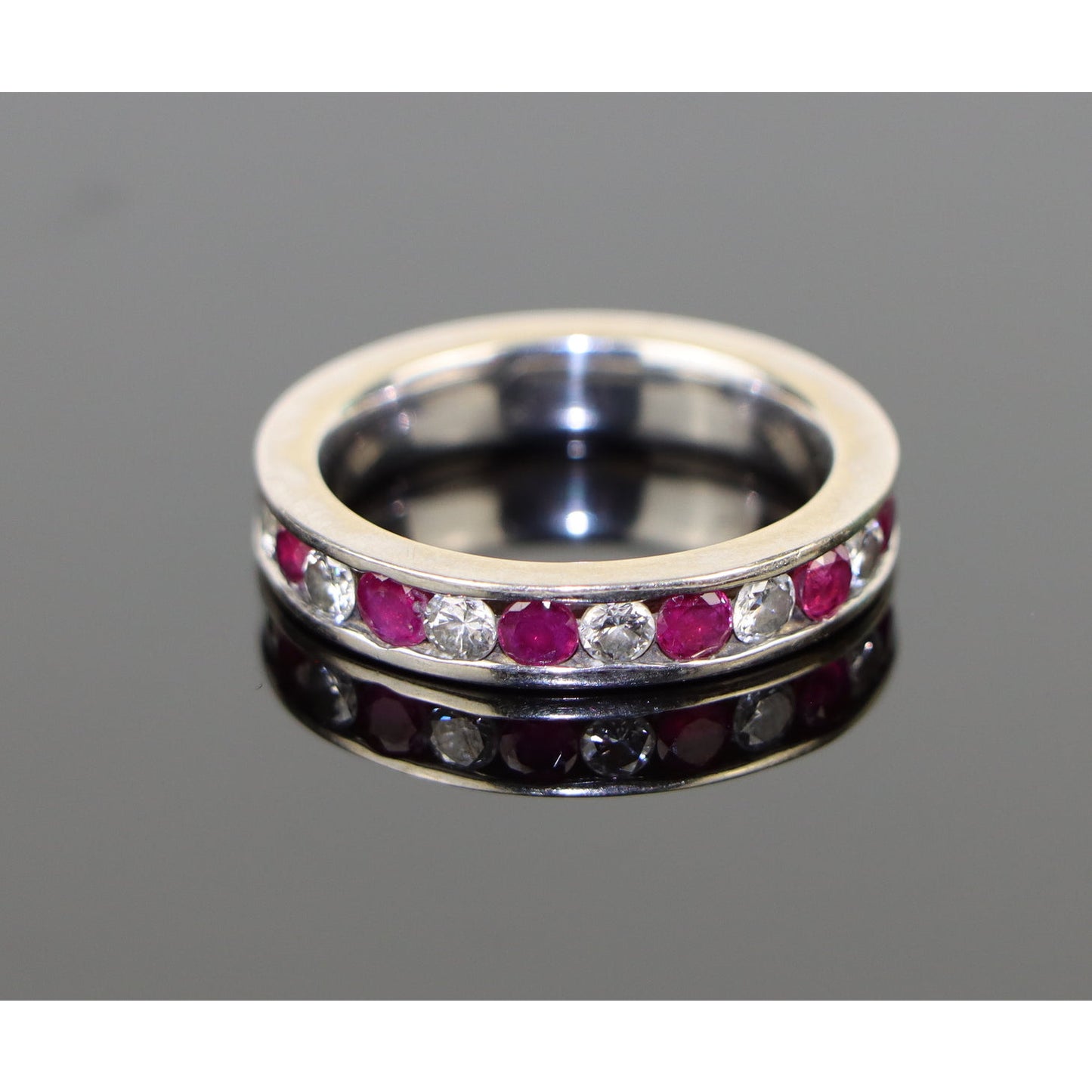 Vintage 14K Gold Ruby Diamond Ring