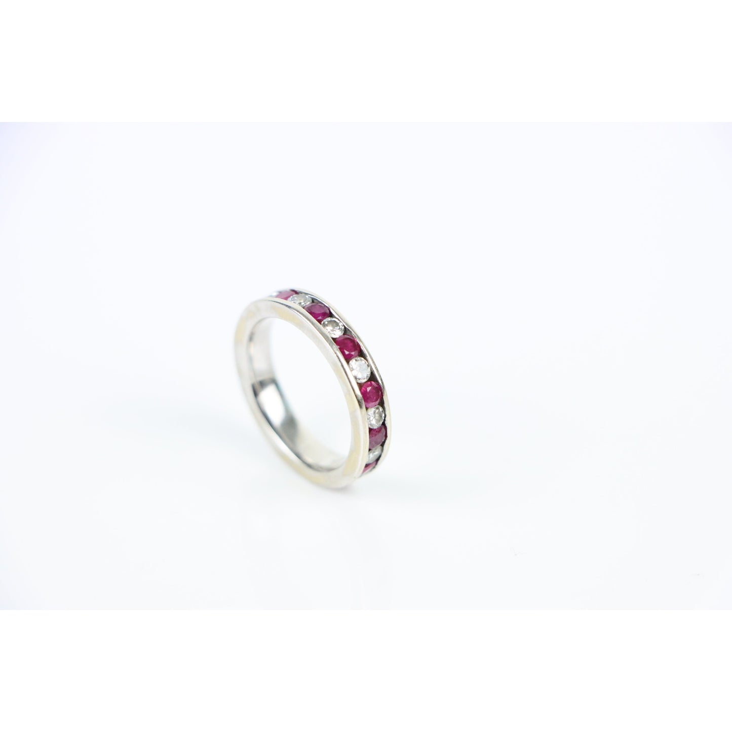 Vintage 14K Gold Ruby Diamond Ring