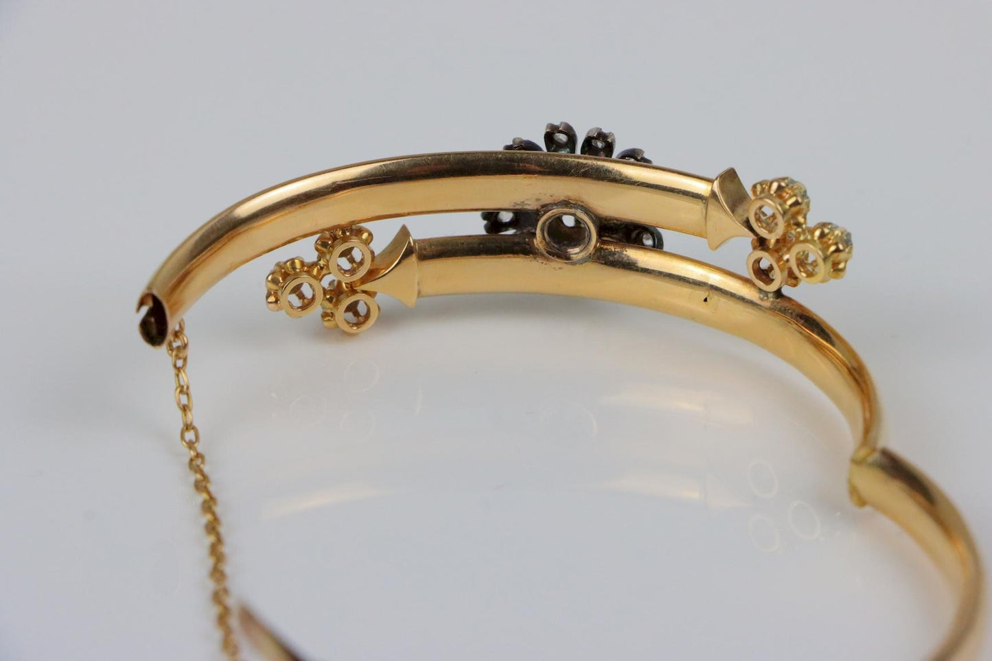 Victorian 18K Gold & Silver Diamonds Flower Bracelet