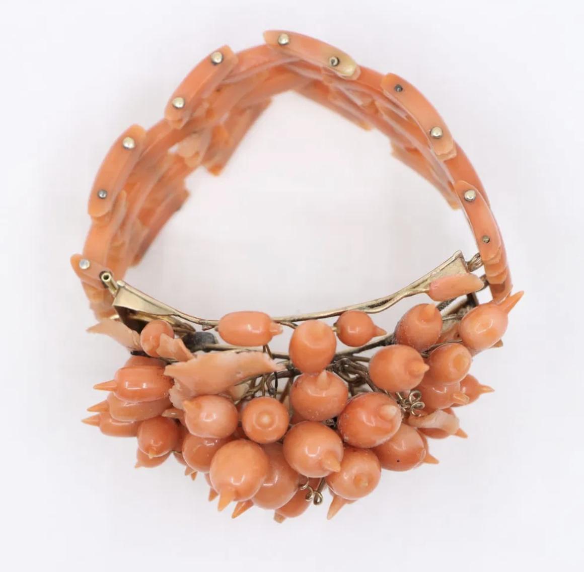 A Rare Antique Victorian Coral Parure - Coral Necklace, Bracelet & Brooch