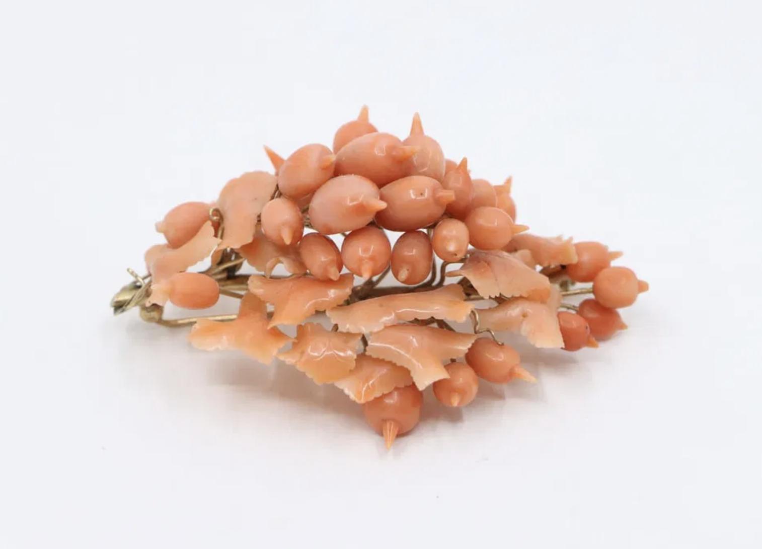 A Rare Antique Victorian Coral Parure - Coral Necklace, Bracelet & Brooch