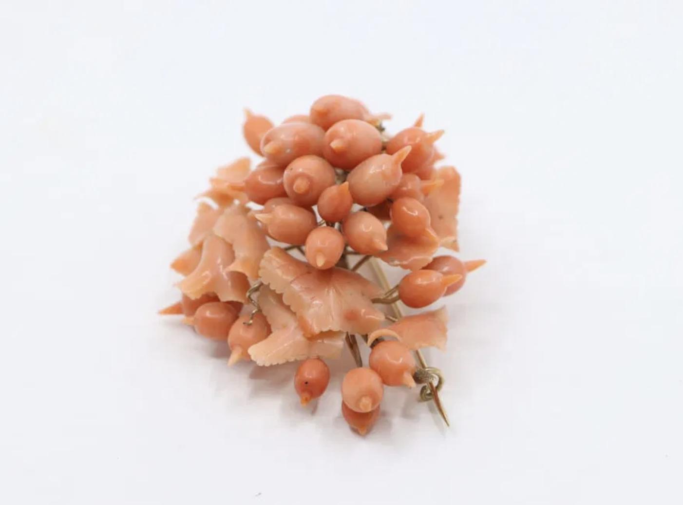 A Rare Antique Victorian Coral Parure - Coral Necklace, Bracelet & Brooch