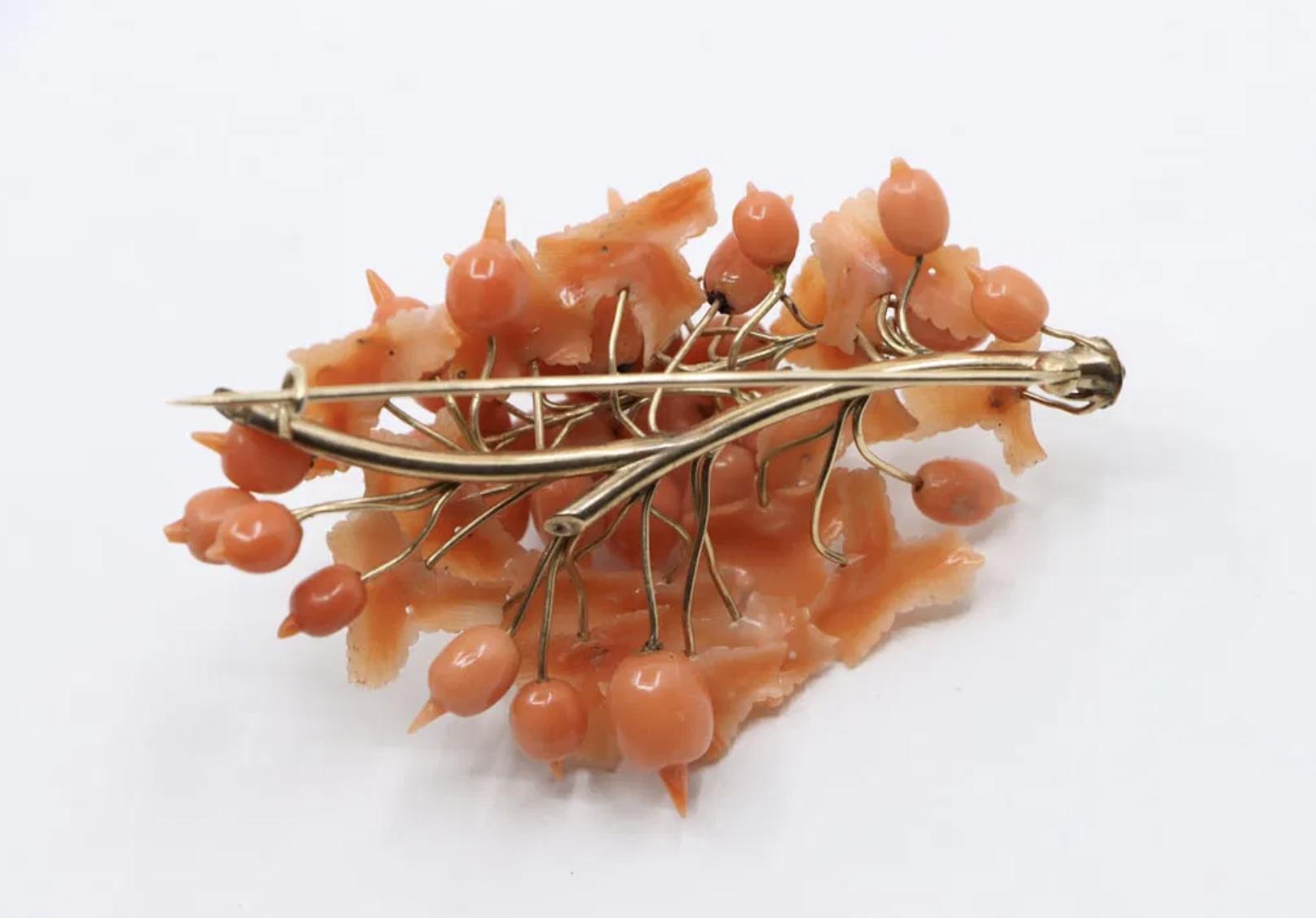 A Rare Antique Victorian Coral Parure - Coral Necklace, Bracelet & Brooch