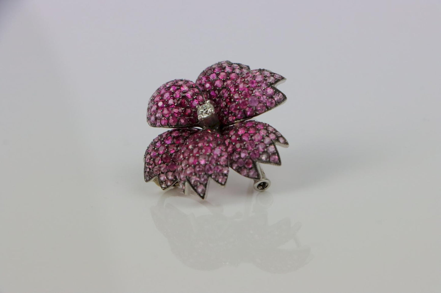 18K Gold Gradient Pink Sapphire Flower Brooch Pendant