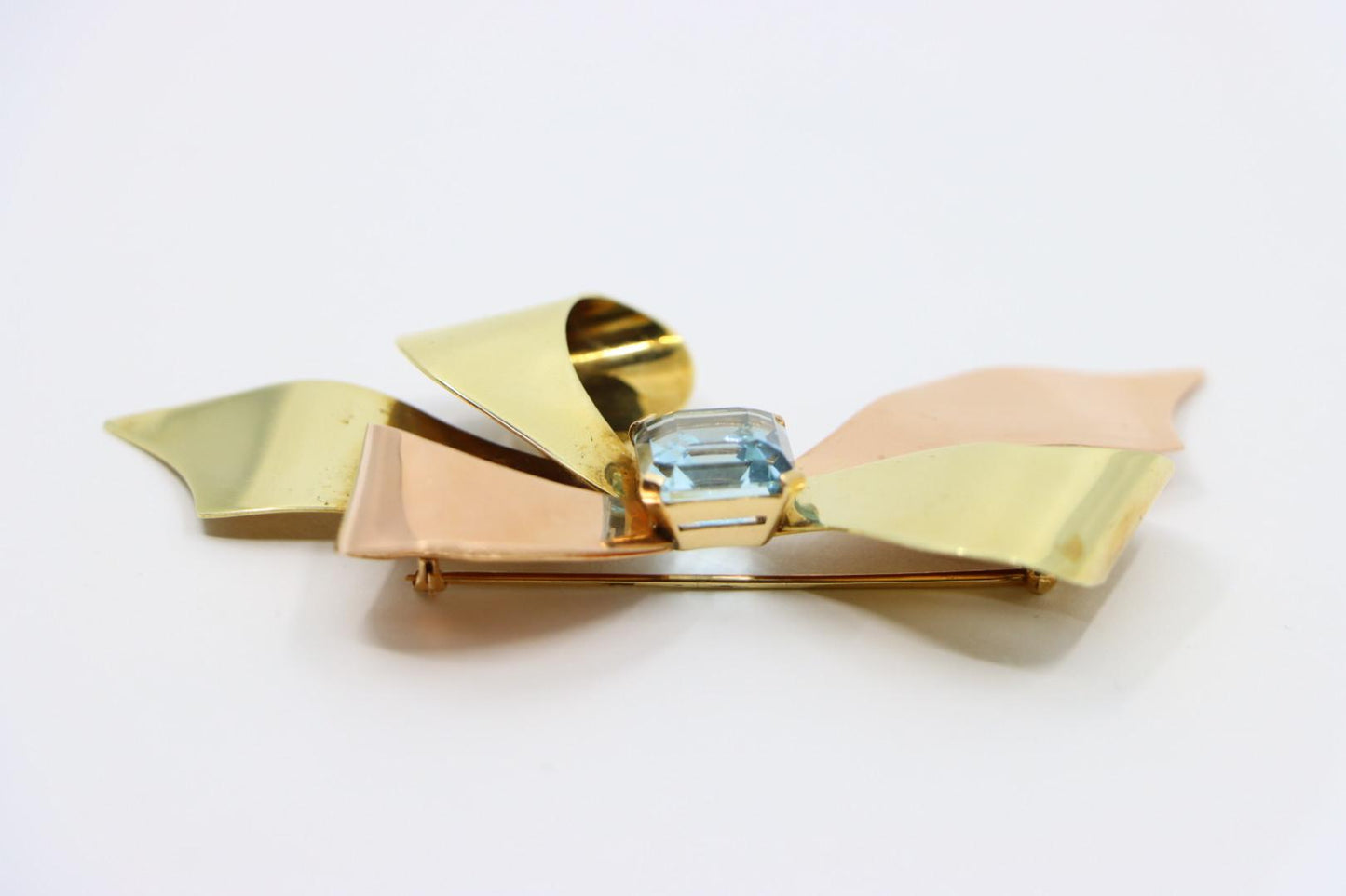 Retro Tiffany & Co. 14K Gold Aquamarine Bow Tie Brooch