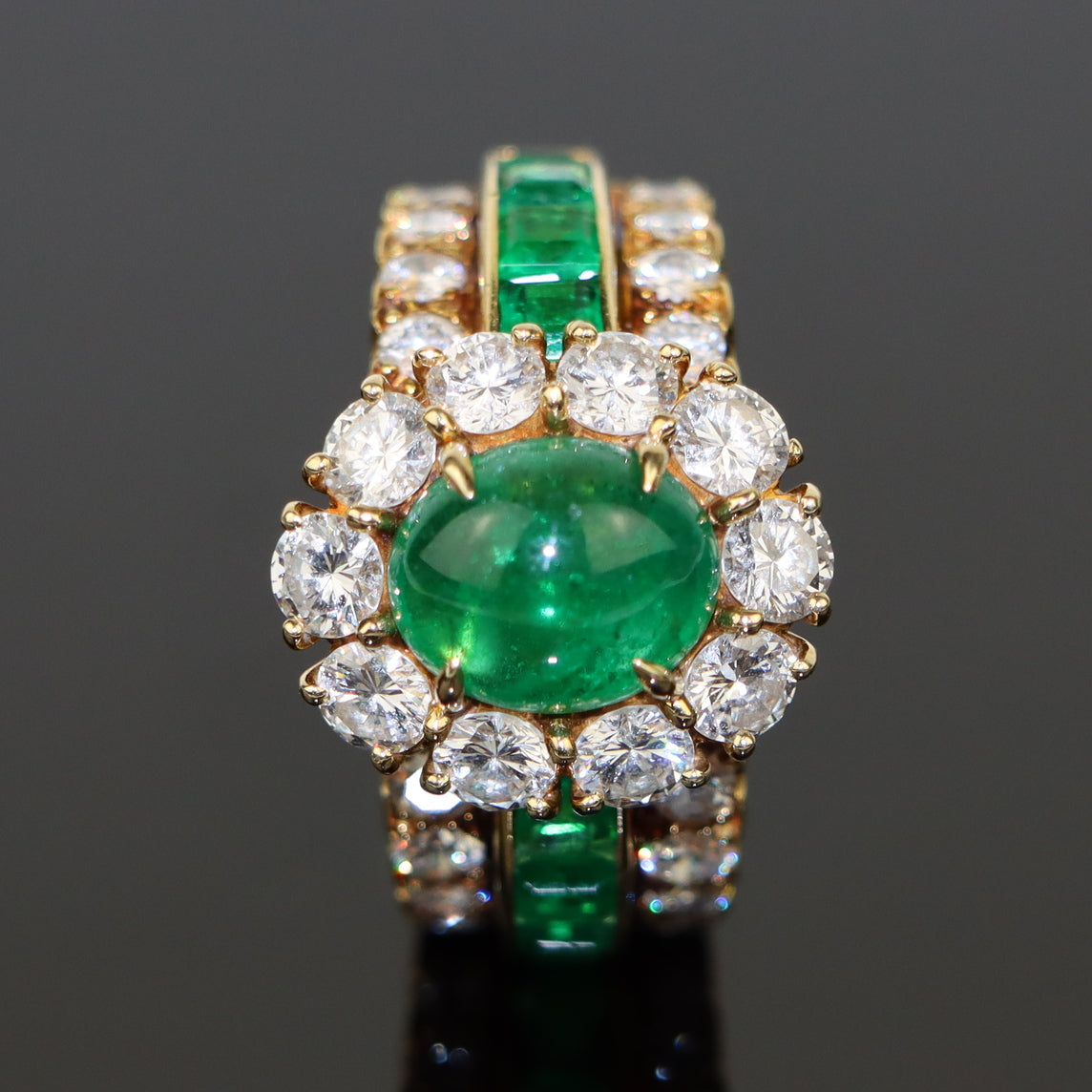 Vintage Van Cleef Arpels Emerald and Diamond 18k Gold Ring