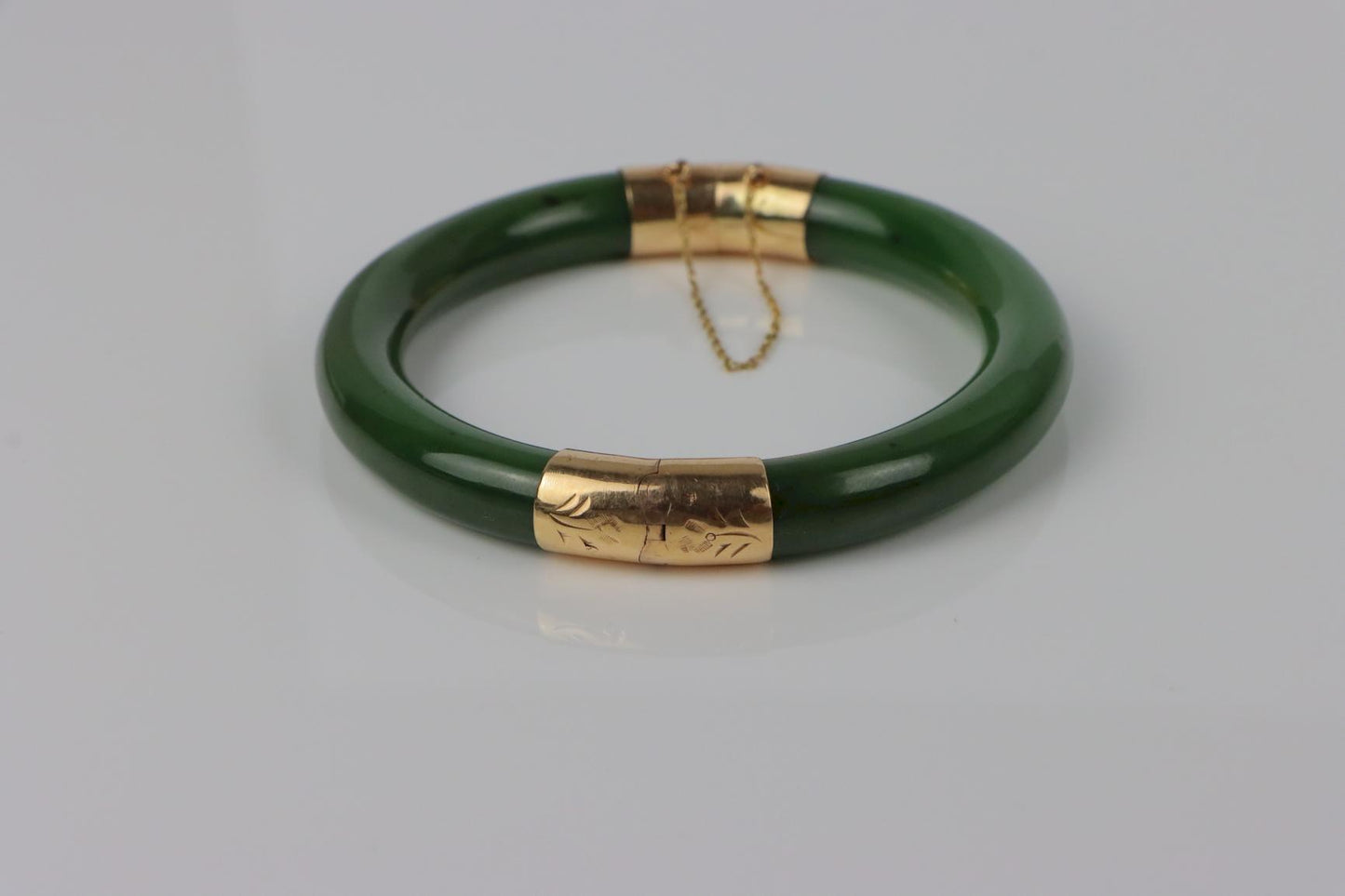 Vintage 14K Gold & Spinach Jade Bangle