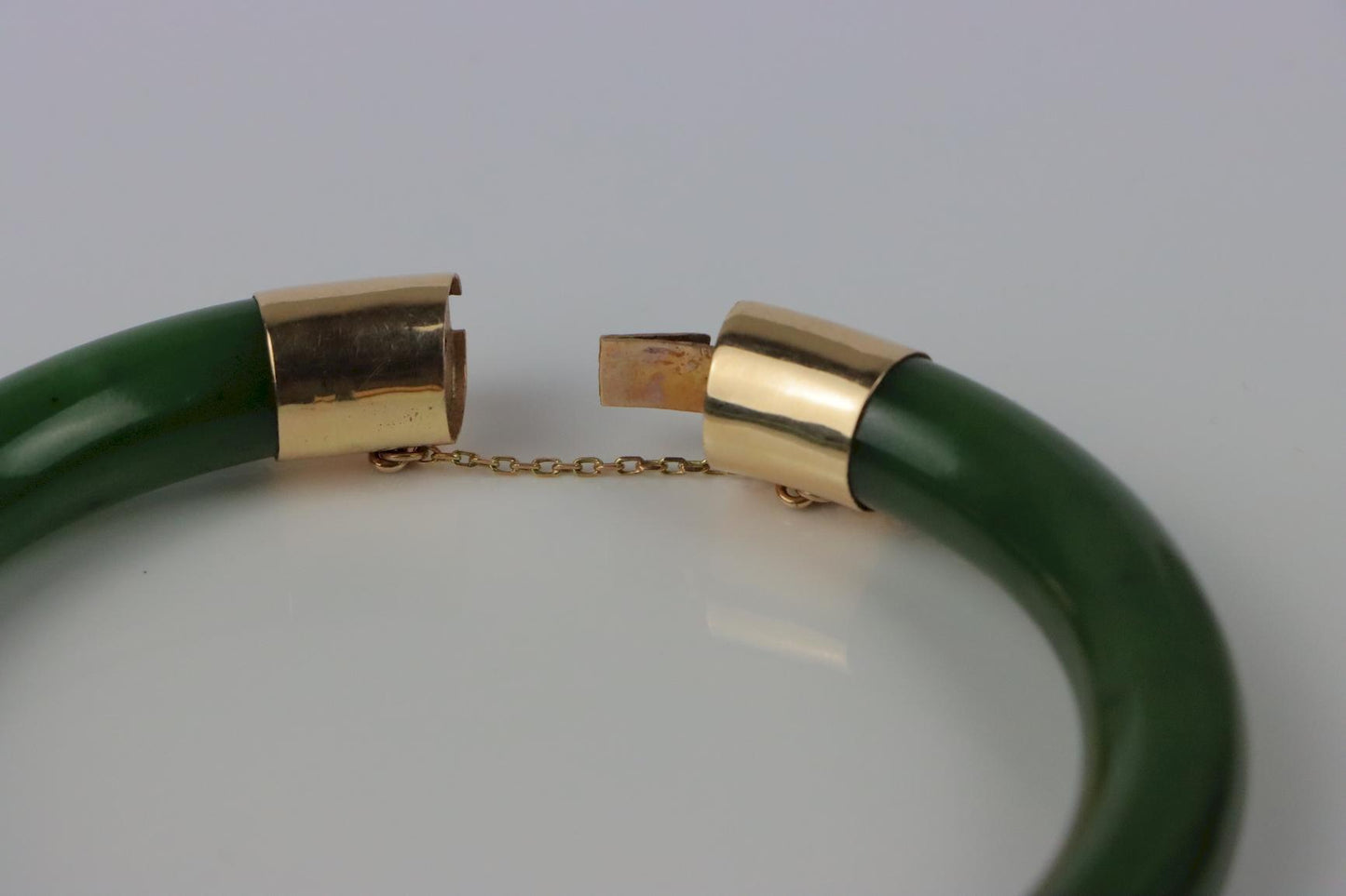 Vintage 14K Gold & Spinach Jade Bangle