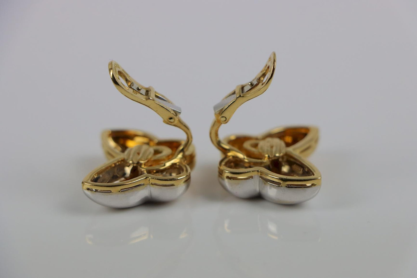 Bvlgari 18K Gold Butterfly Diamond Earring