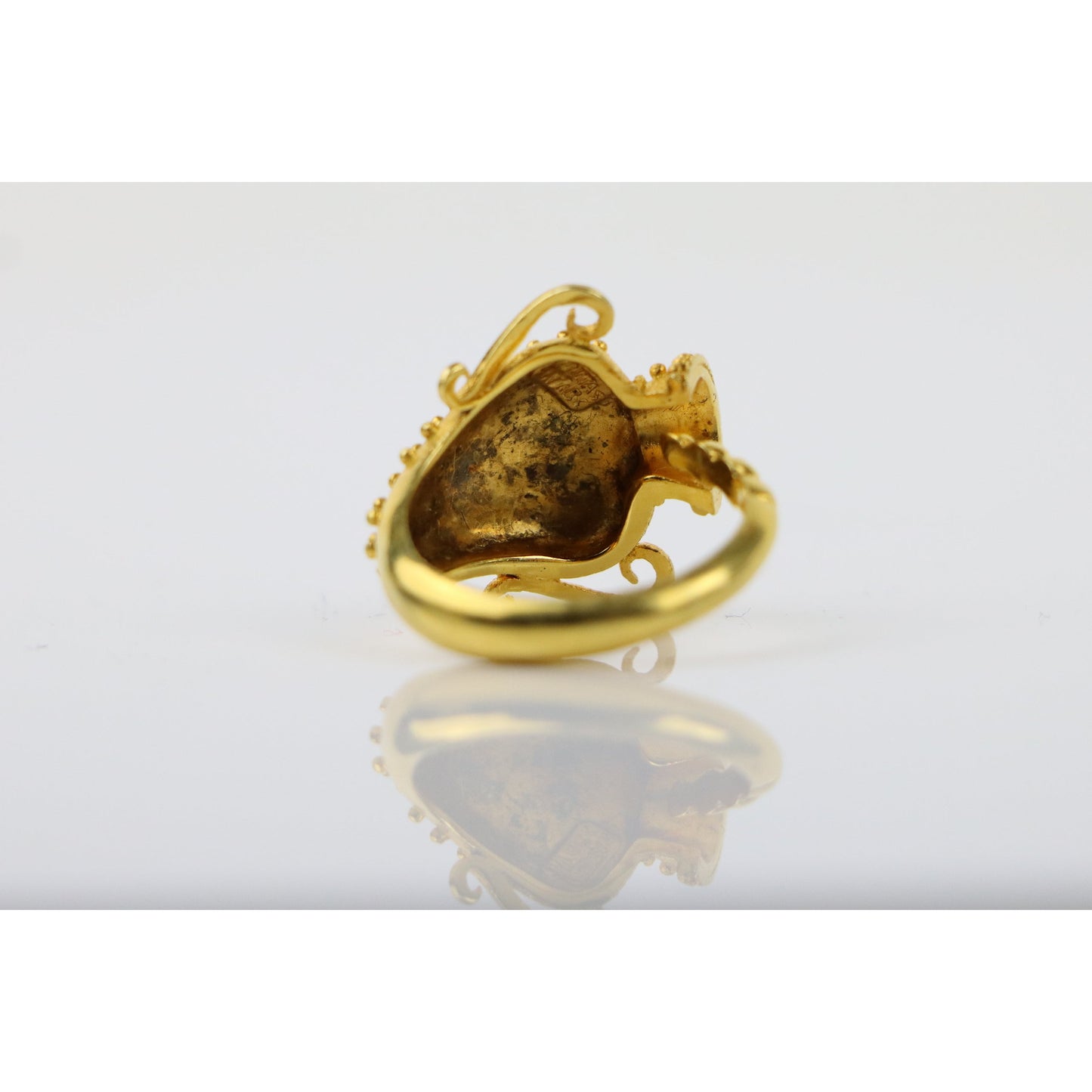 18K Gold Greek Amphora Vase Ring